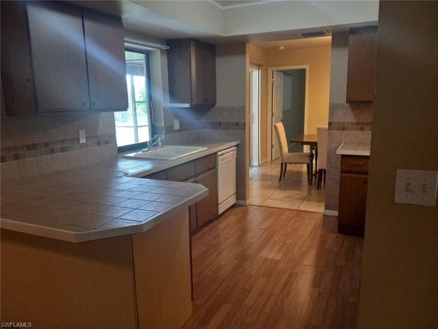 1106 SE 21st LN, Cape Coral, FL 33990