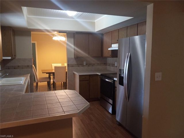 1106 SE 21st LN, Cape Coral, FL 33990