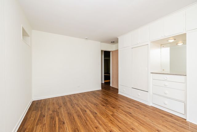2334 S 10th Avenue, North Riverside, IL 60546