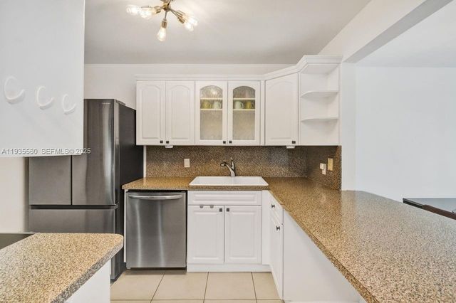 1228 West Ave 803, Miami Beach, FL 33139