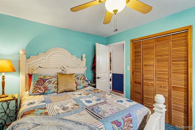 1210 Sunrise Park Street, Howell, MI 48843