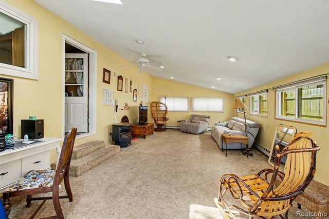 1210 Sunrise Park Street, Howell, MI 48843