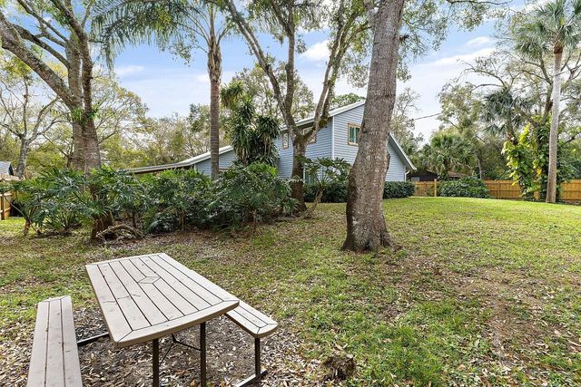 6366 5th Street, Vero Beach, FL 32968