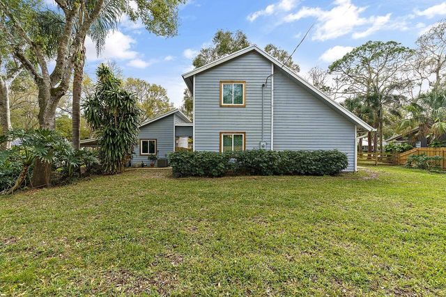 6366 5th Street, Vero Beach, FL 32968