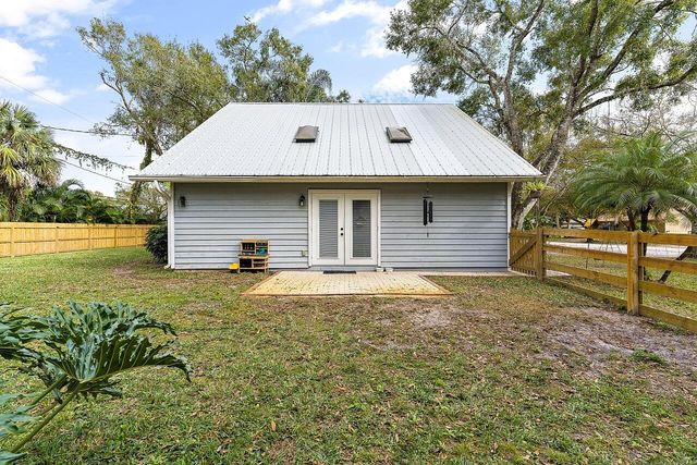 6366 5th Street, Vero Beach, FL 32968