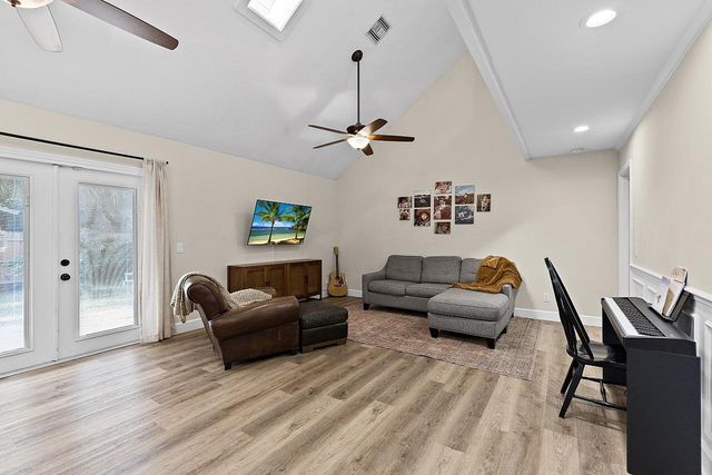 6366 5th Street, Vero Beach, FL 32968