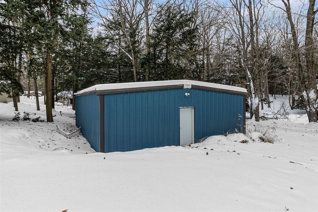 6661 W Nurnberg Road, Free Soil, MI 49411