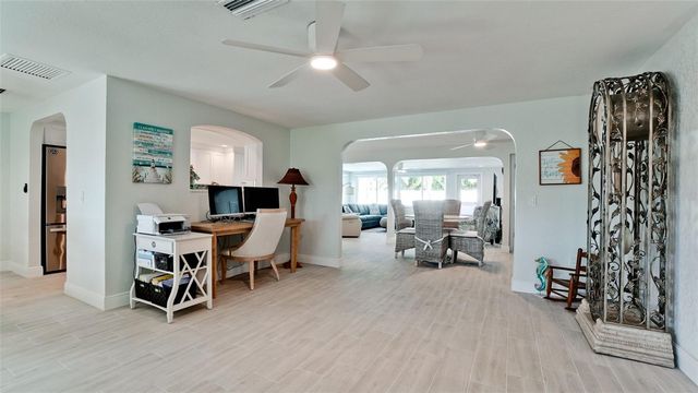 504 69TH STREET, Holmes Beach, FL 34217