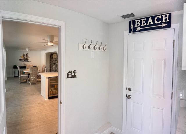 504 69TH STREET, Holmes Beach, FL 34217