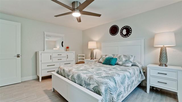 504 69TH STREET, Holmes Beach, FL 34217