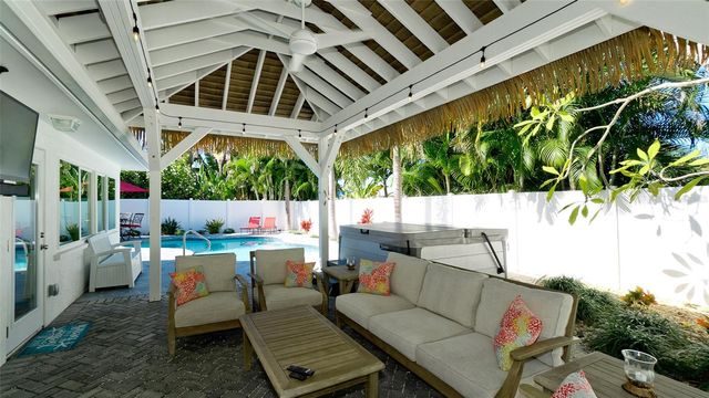 504 69TH STREET, Holmes Beach, FL 34217