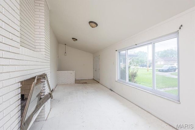 4540 Butler Hill Road, St Louis, MO 63128