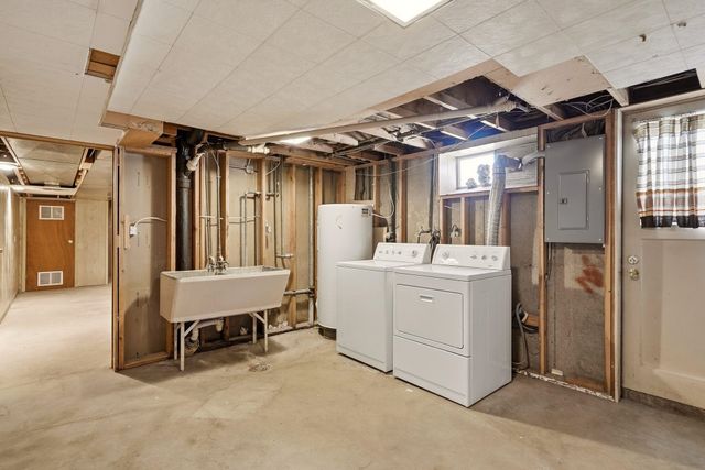 2217 W GORDON Ave, Spokane, WA 99205