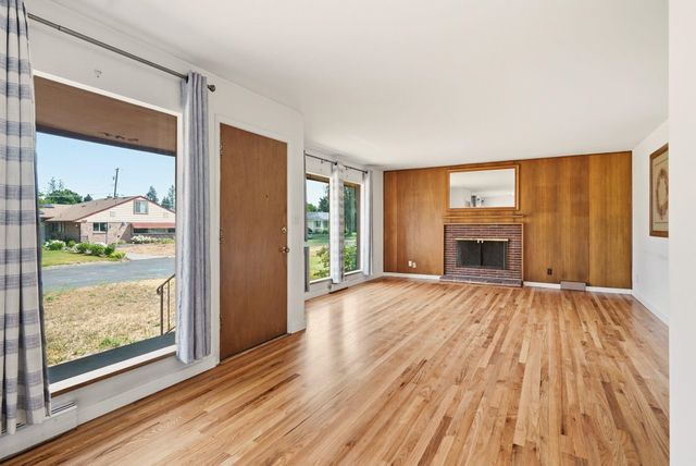 2217 W GORDON Ave, Spokane, WA 99205