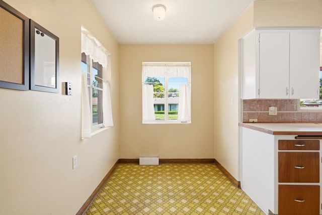 2217 W GORDON Ave, Spokane, WA 99205