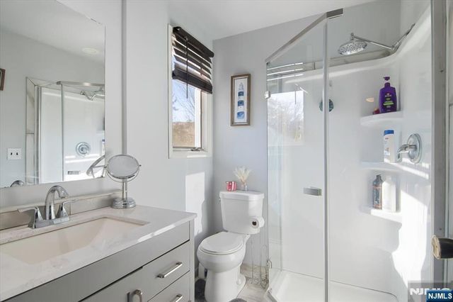 11 Bushwick Lane, West Milford, NJ 07480