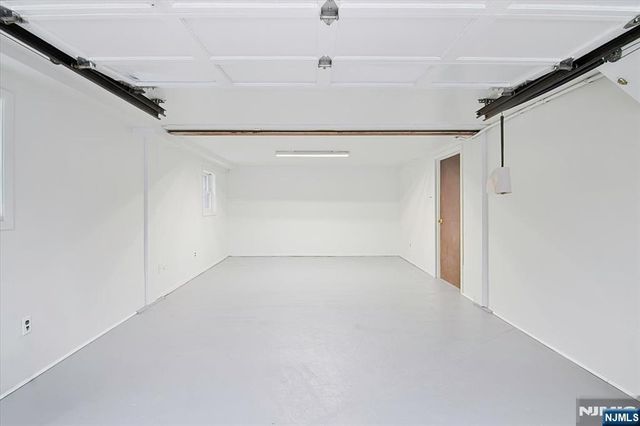 11 Bushwick Lane, West Milford, NJ 07480