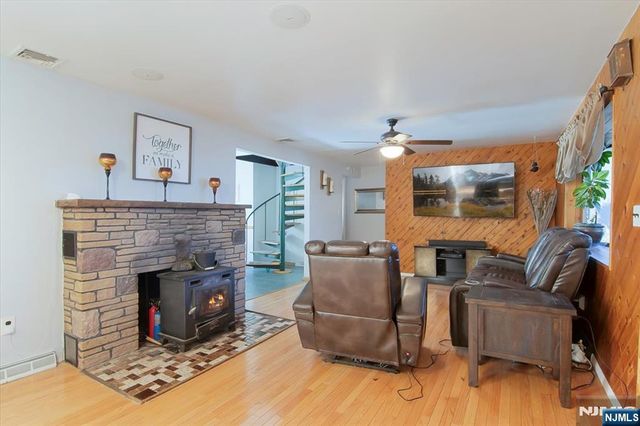 11 Bushwick Lane, West Milford, NJ 07480