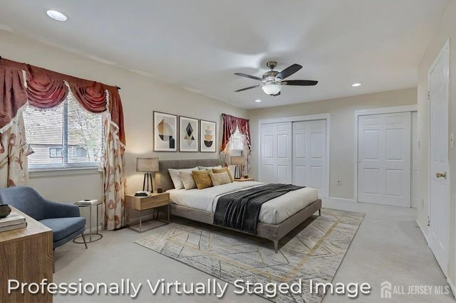 7 Lily Court, Edison, NJ 08820