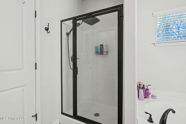 1960 N Bakersfield Drive, Nesbit, MS 38651