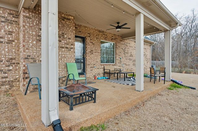 1960 N Bakersfield Drive, Nesbit, MS 38651