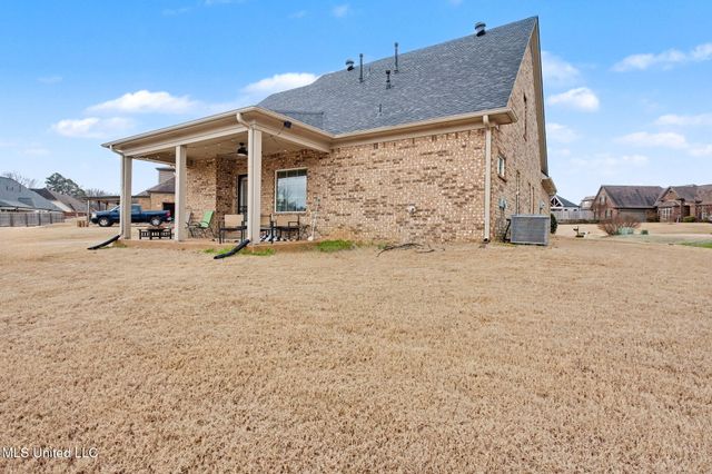 1960 N Bakersfield Drive, Nesbit, MS 38651