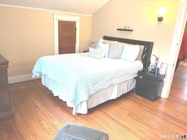 16 Holbrook Court, Ansonia, CT 06401