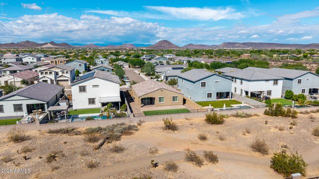 13165 W CRESTVALE Drive, Peoria, AZ 85383