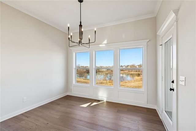 9810 N Laurel Avenue, Kansas City, MO 64157