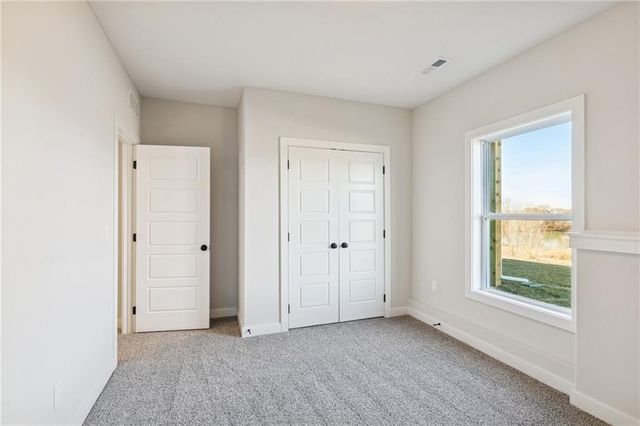 9810 N Laurel Avenue, Kansas City, MO 64157