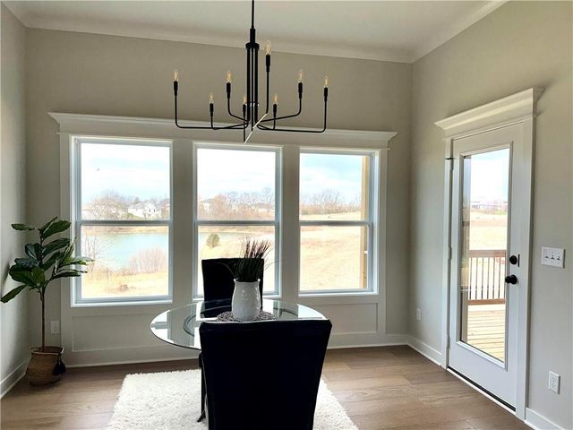 9810 N Laurel Avenue, Kansas City, MO 64157