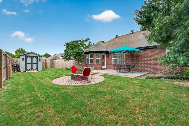 3006 NW Apple Harvest, Bentonville, AR 72712