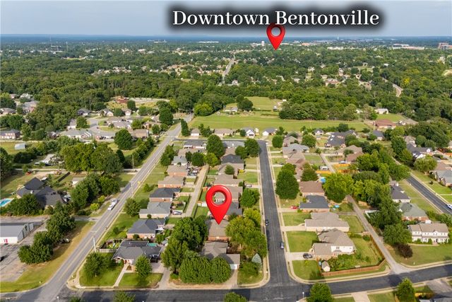 3006 NW Apple Harvest, Bentonville, AR 72712