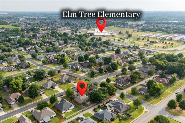 3006 NW Apple Harvest, Bentonville, AR 72712