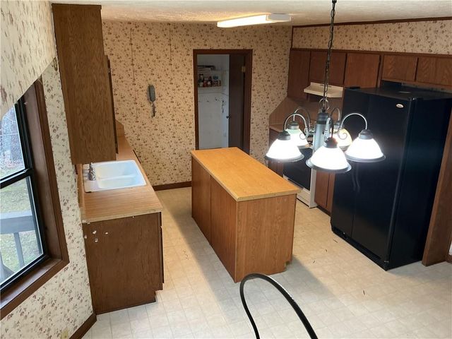 1229 Ashbrook Drive, Lawrenceville, GA 30043