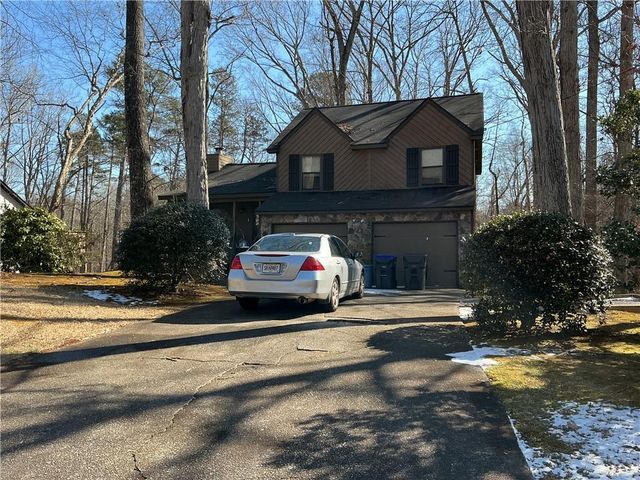 1229 Ashbrook Drive, Lawrenceville, GA 30043