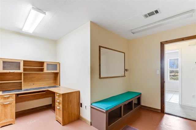 670 County Road 100, Burnet, TX 78611