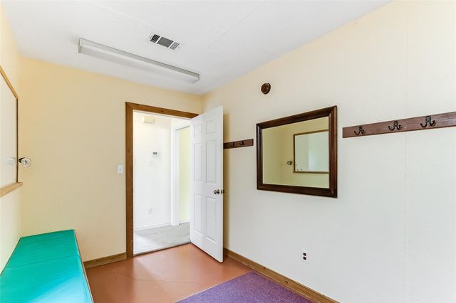 670 County Road 100, Burnet, TX 78611