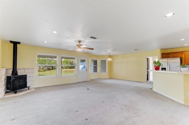 670 County Road 100, Burnet, TX 78611