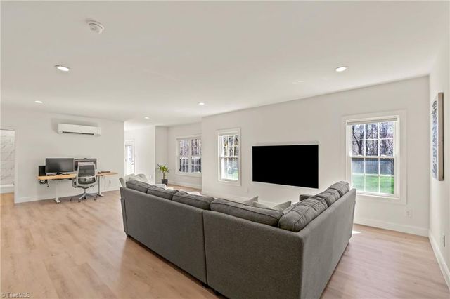 628 Beckwith Drive, Greensboro, NC 27410