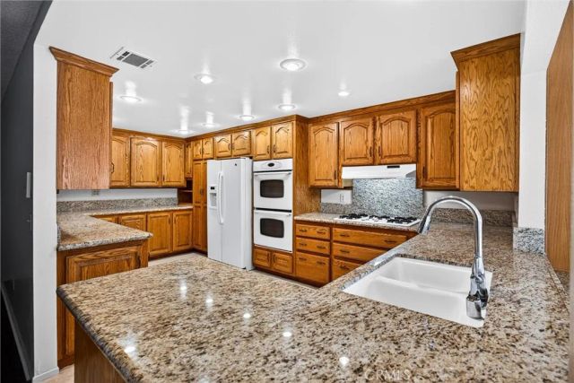 1418 Winston Court, Upland, CA 91786