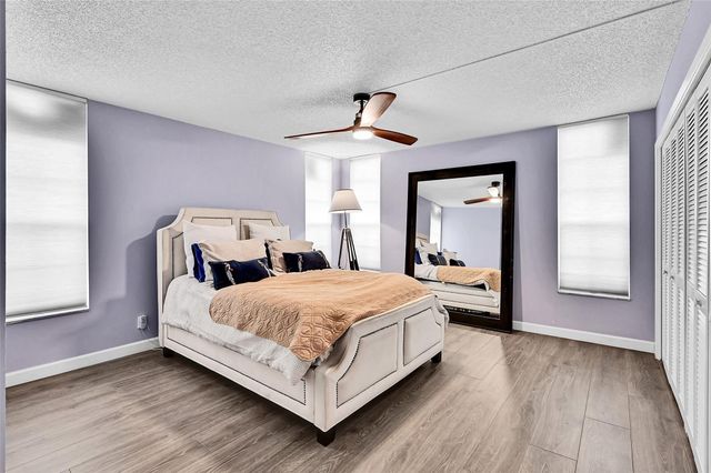 605 Oaks Drive 701, Pompano Beach, FL 33069