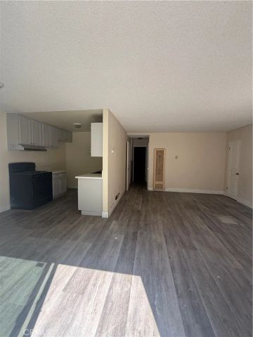 14805 Chase Street 107, Panorama City, CA 91402