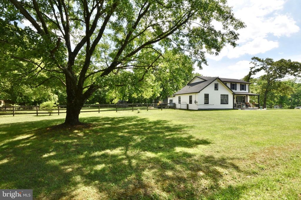 Image 3 of property listing at 290 WOODY BROWN RD, Rising Sun, MD 21911