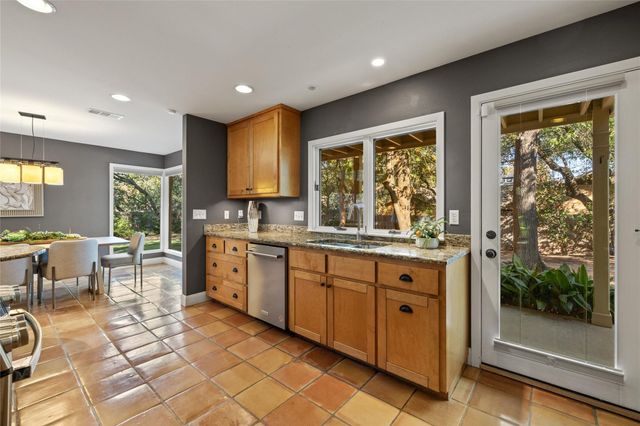 8505 Greenflint LN, Austin, TX 78759