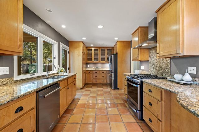 8505 Greenflint LN, Austin, TX 78759