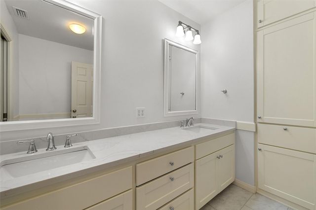 8505 Greenflint LN, Austin, TX 78759