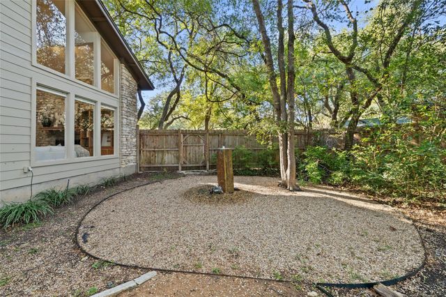 8505 Greenflint LN, Austin, TX 78759