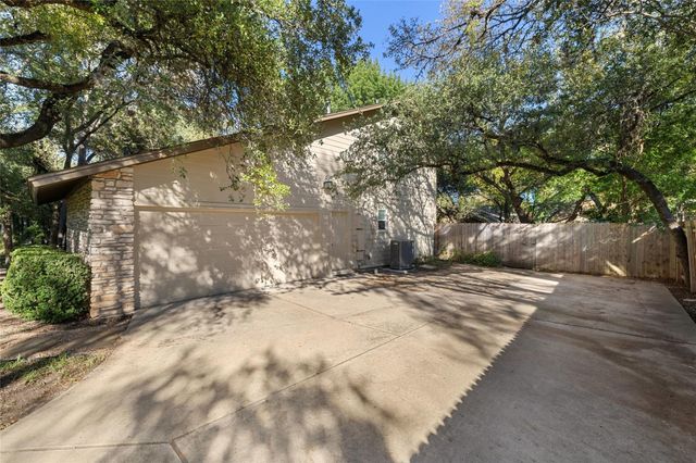 8505 Greenflint LN, Austin, TX 78759