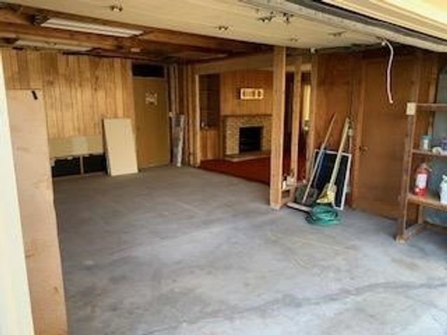 5118 Lower Beaver Road, Des Moines, IA 50310